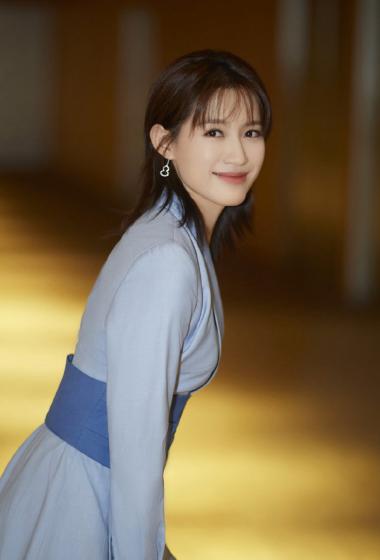 苏青知性优雅写真图片25