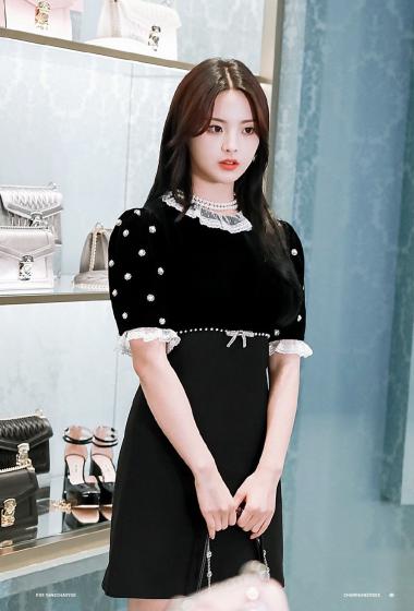 杨超越黑色珍珠连衣裙性感图片66