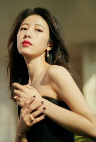 周雨彤火辣性感写真图片1011