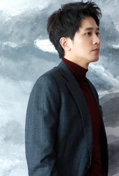 彭冠英帅气有型写真图片25