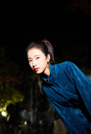 周雨彤深夜街拍写真图片112