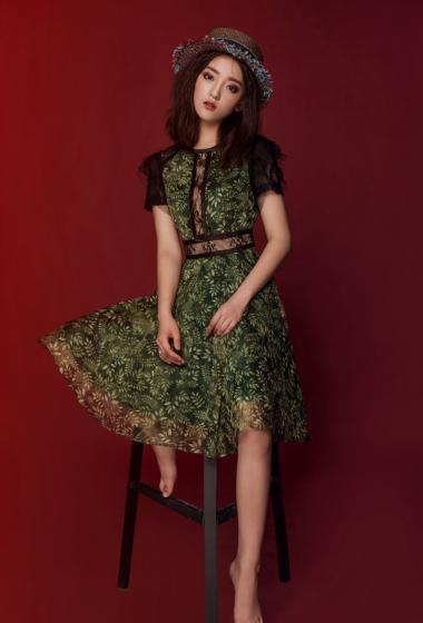 罗予彤性感时尚写真图片49