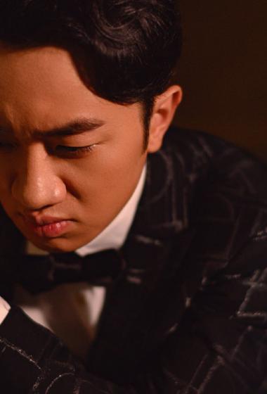 王祖蓝硬朗绅士写真图片26