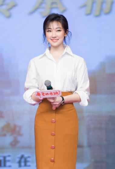 菅纫姿清爽大气写真图片29