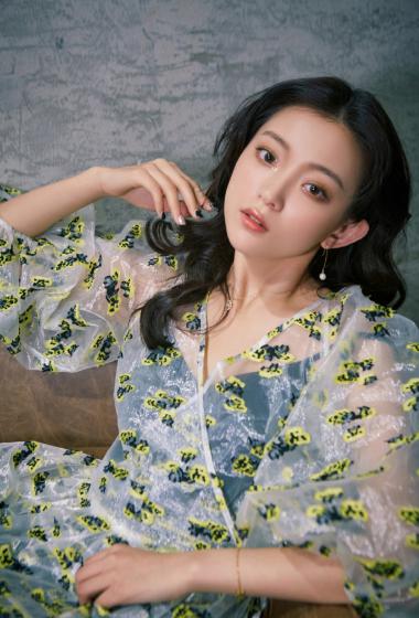 罗予彤性感活动照图片68