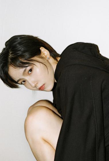 成果黑白配俏皮活力写真图片89