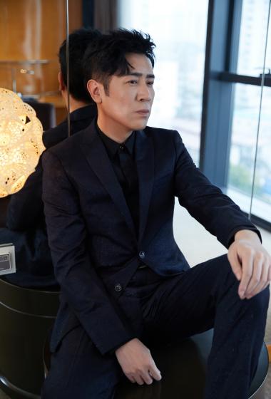 于和伟冷峻帅气写真图片39