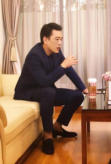 王耀庆冷峻帅气活动照图片79