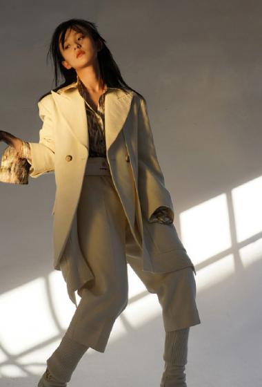 张钰琪时尚杂志性感写真图片19