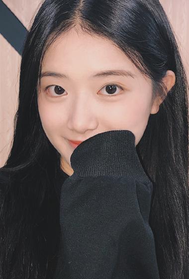 胡馨尹日常自拍照图片57