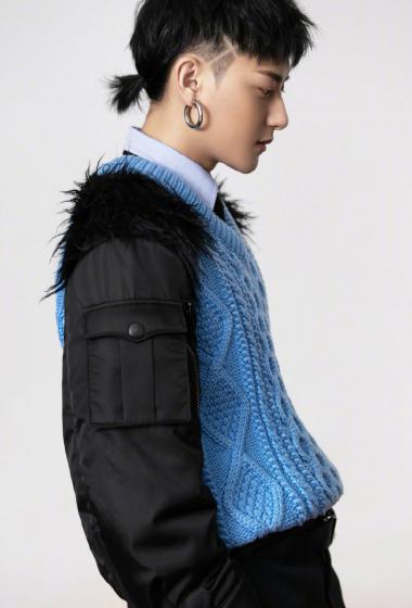 > 黄子韬创造营2020成团夜帅气图片(1/6)