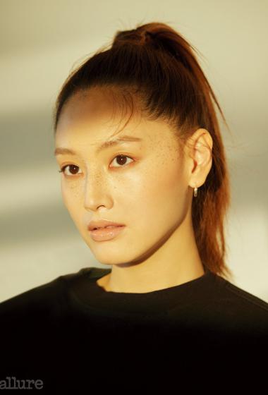 金栽经allurekorea四月刊封面写真图片