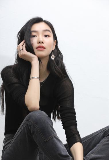 > 陈瑜时尚甜酷写真图片(7/9)