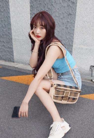 孔雪儿露脐装甜酷街拍图片36