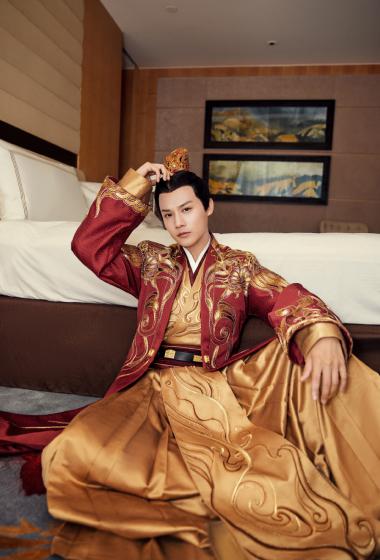 郑业成帅气古装写真图片55