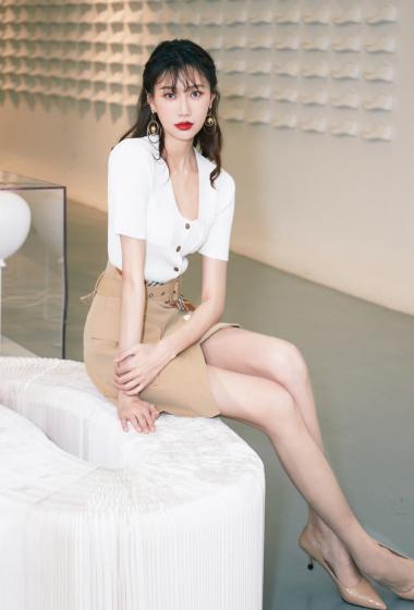 李斯羽性感美腿写真图片88