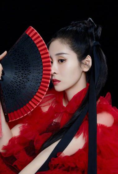 张碧晨古风侠女造型写真图片99