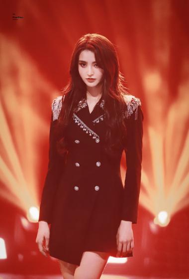 金子涵舞台照图片34