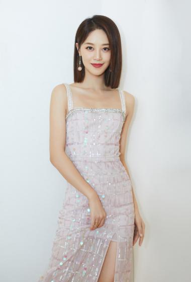 蓝盈莹相关图片