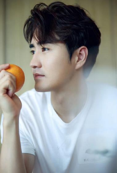 杨玏清爽简约写真图片56