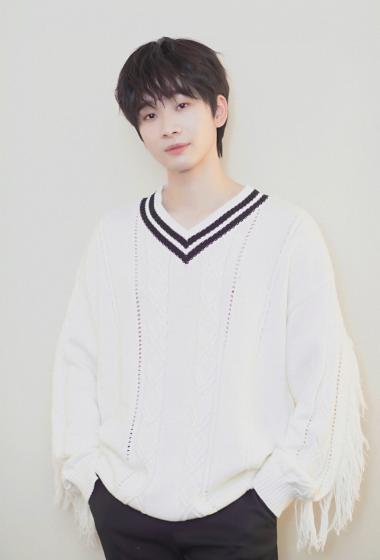 连淮伟图片 连淮伟写真 连淮伟个人资料