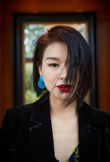 胡杏儿短发优雅魅力写真图片79