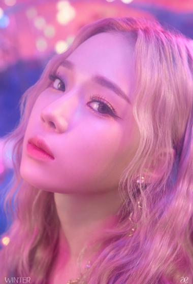 sm新女团aespa成员winter梦幻写真图片44
