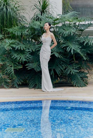 黄梦莹白色长裙优雅写真图片1113