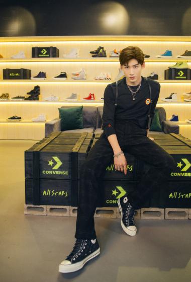 白敬亭converse代言酷帅写真图片,白敬亭图片