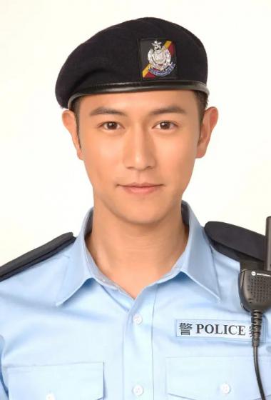 >  >  >  >  > 陈键锋早期帅气旧照写真图片(9/9)