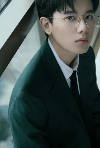 胡先煦西装眼镜写真图片56