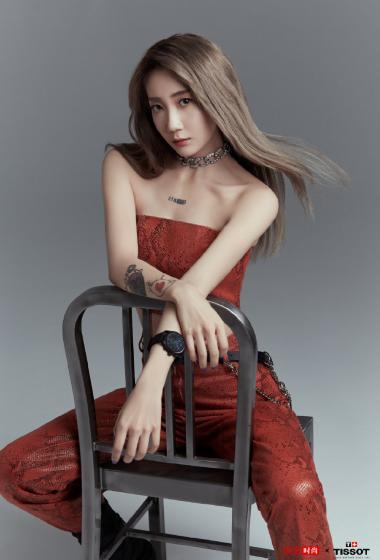 乃万性感写真图片26