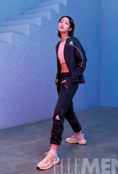 蓝盈莹运动风性感写真图片