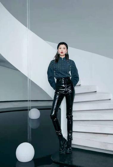 李斯羽皮裤干练时尚写真图片29