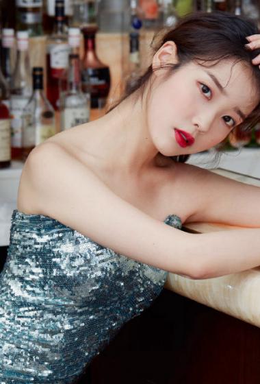 iu李知恩亮片鱼尾裙性感写真图片89