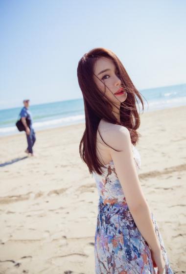性感美女戚薇妩媚优雅写真99
