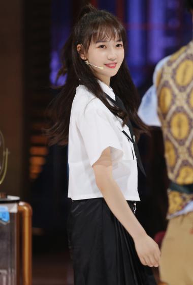 秦牛正威清秀灵动少女写真图片28