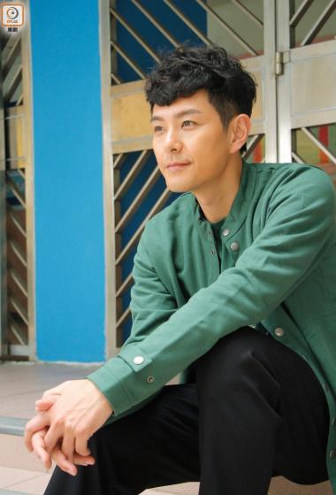 > 萧正楠青衫写真图片(7/9)