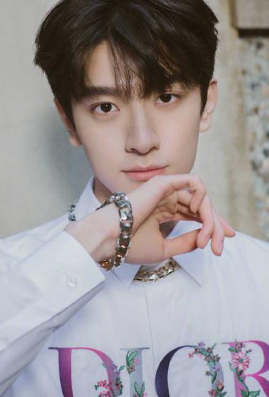 林一休闲帅气写真图片46