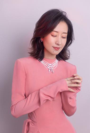 刘敏涛性感粉裙写真图片47