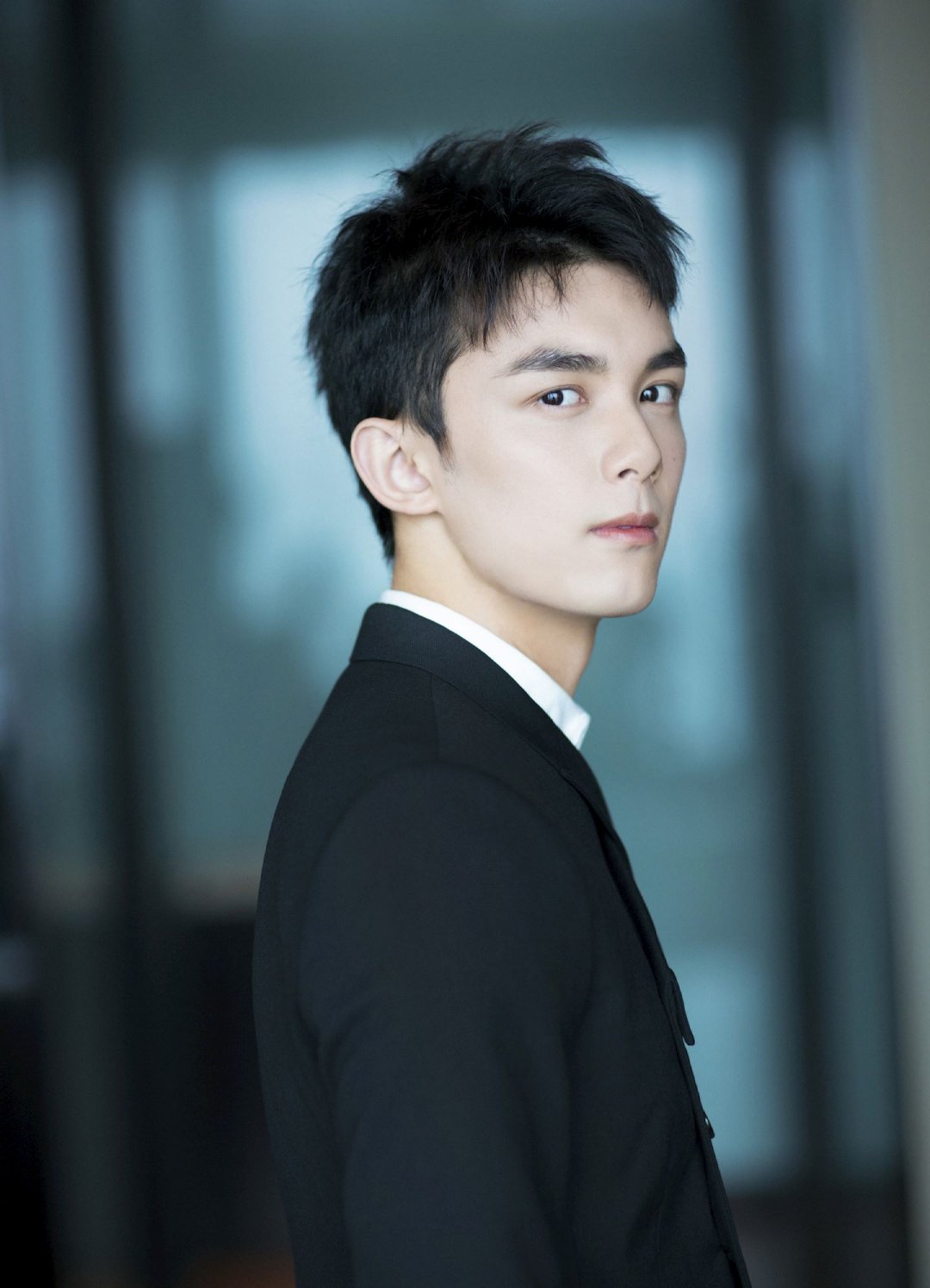 吴磊48