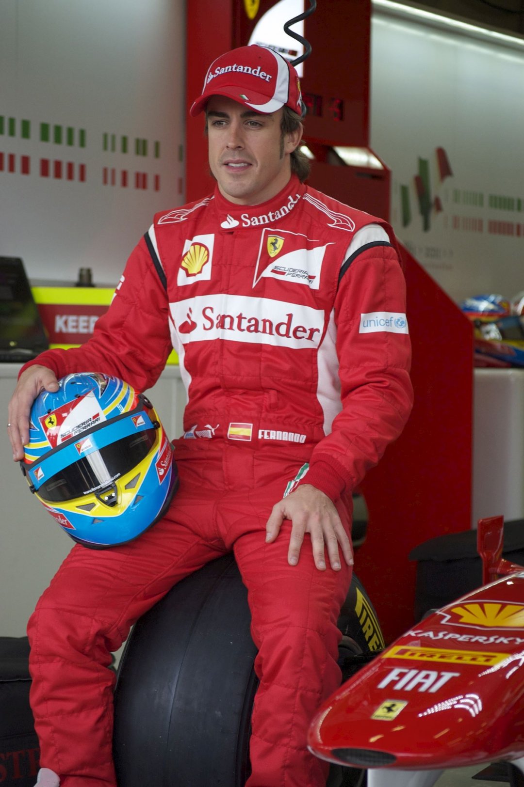 f1方程式赛车手费尔南多·阿隆索补给站