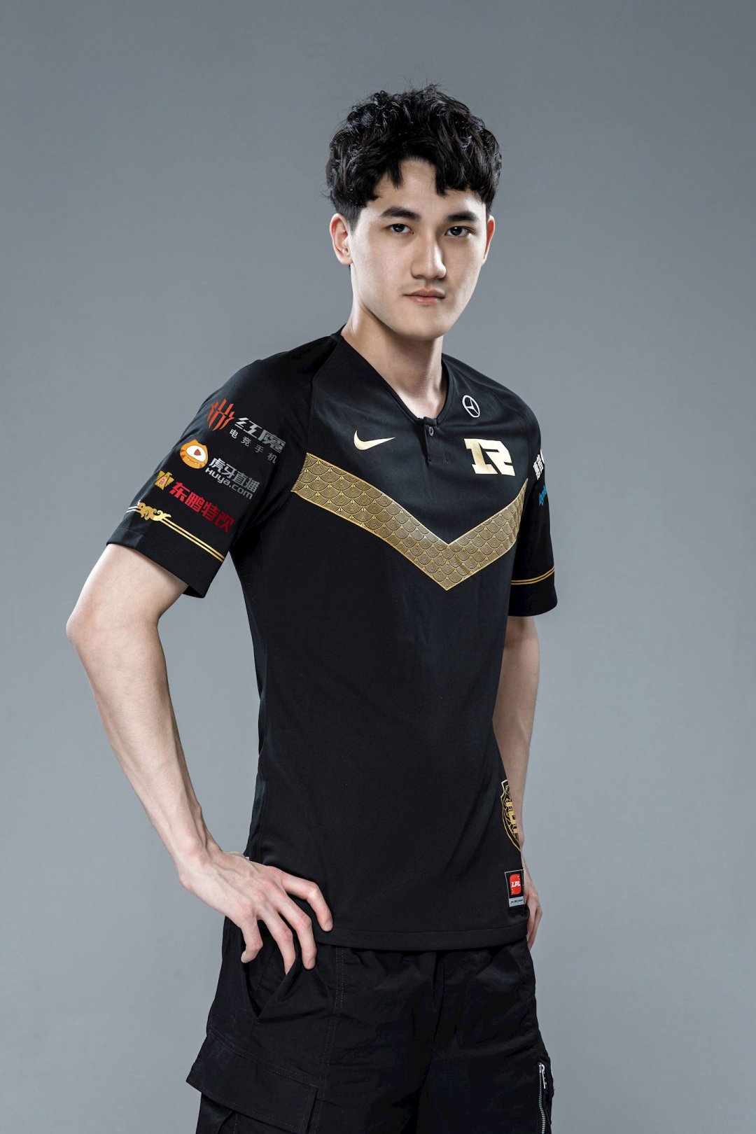 英雄联盟lol rng战队打野karsa洪浩轩 队服