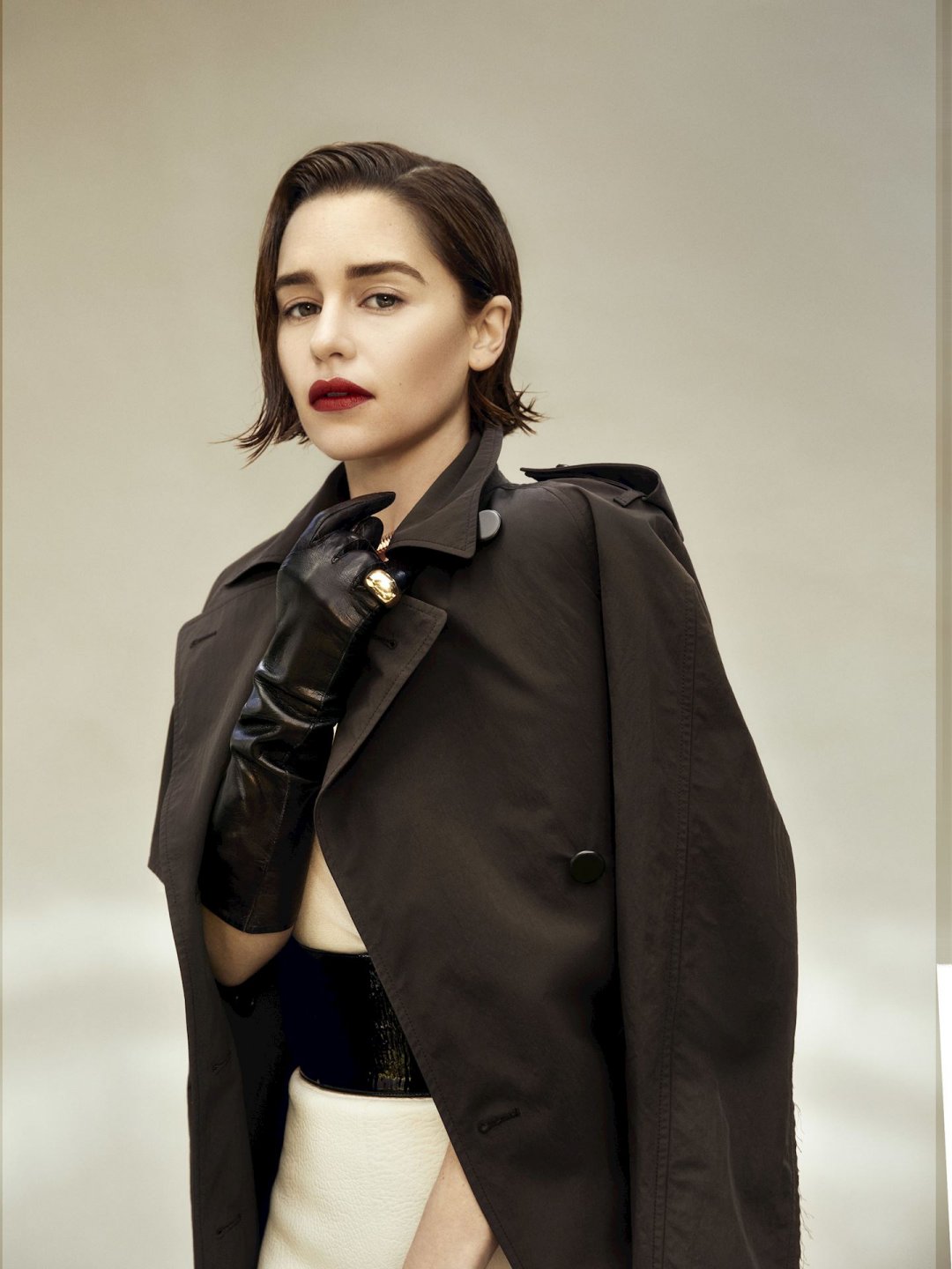 艾米莉亚·克拉克(emilia clarke)帅气发型