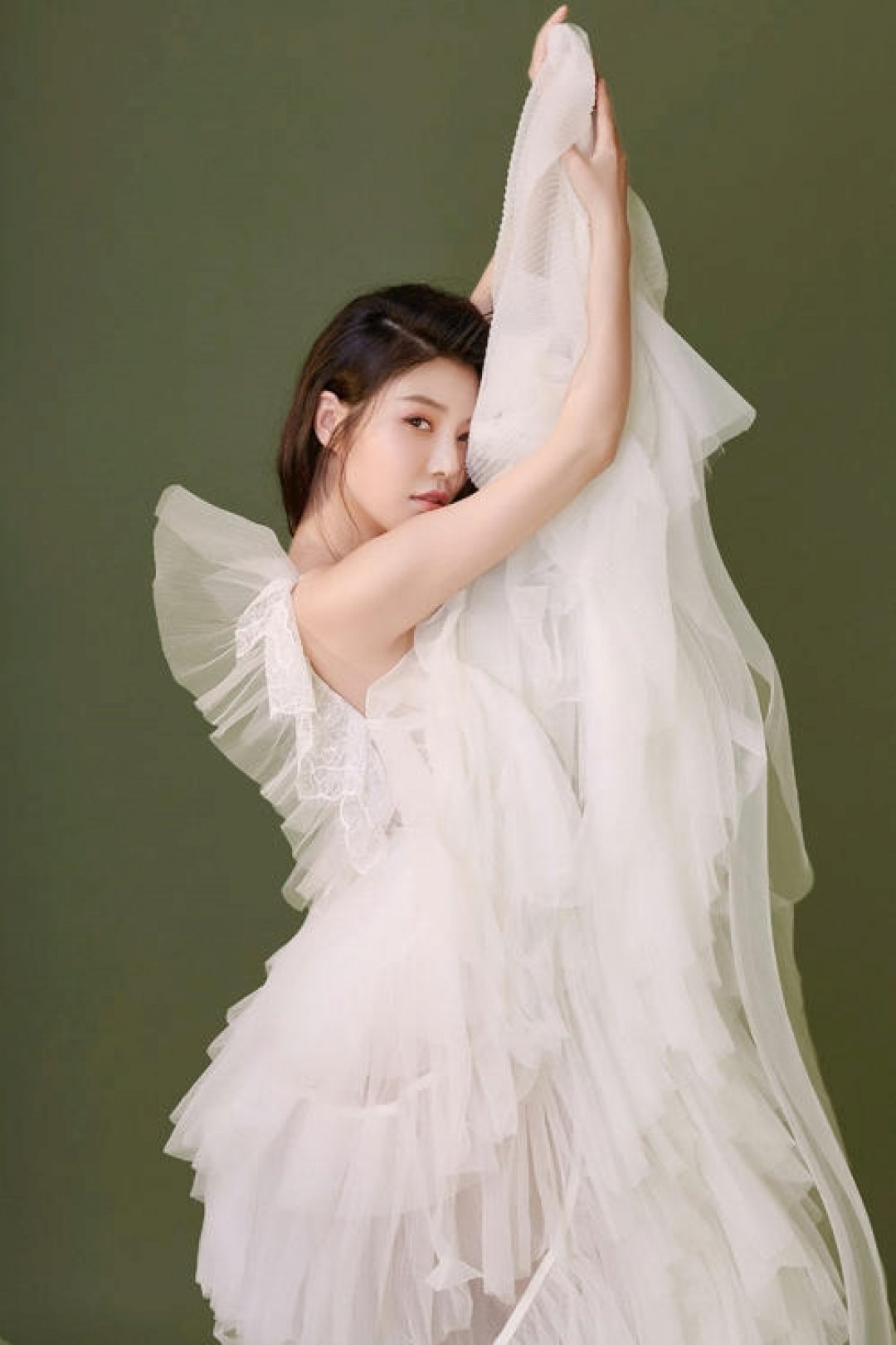 0k手机大嫂徐冬冬《余罪》《西虹市首富》一字马