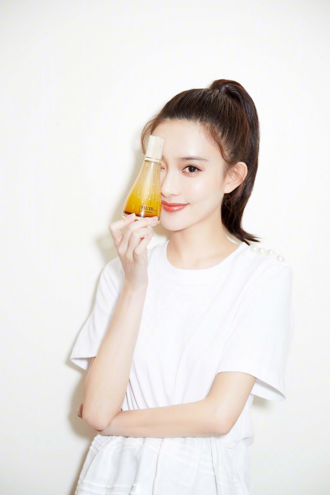 孟子义化妆品代言