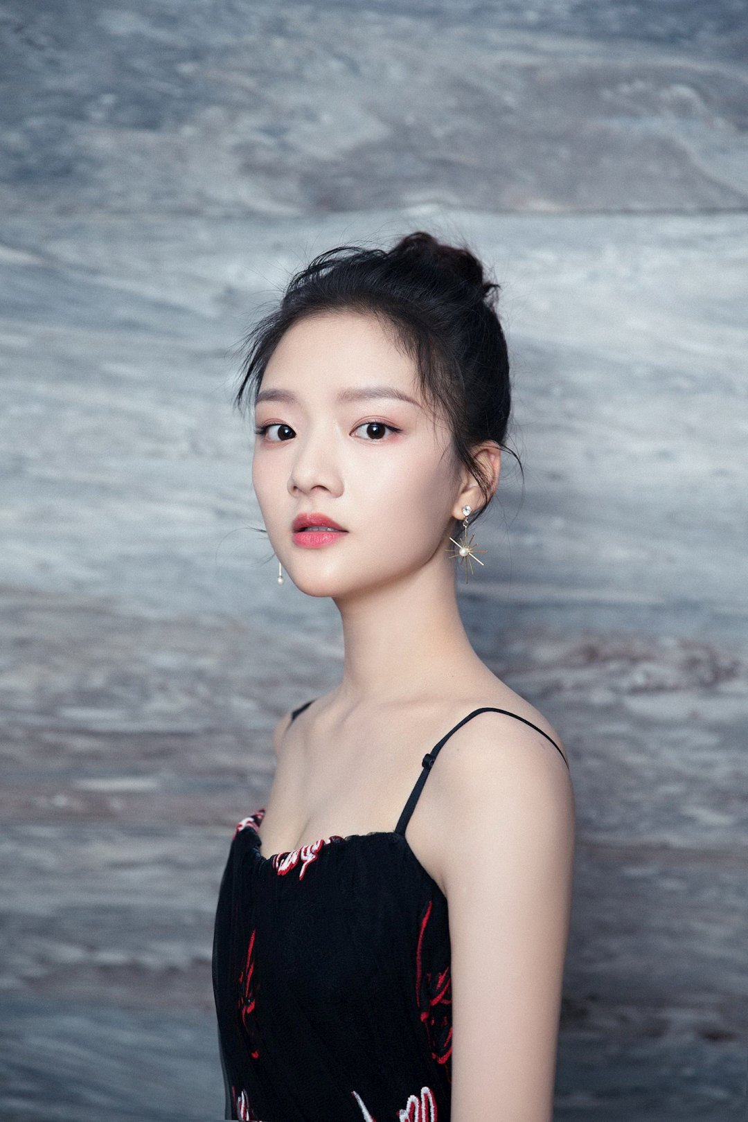 庄达菲唯美自拍气质美女