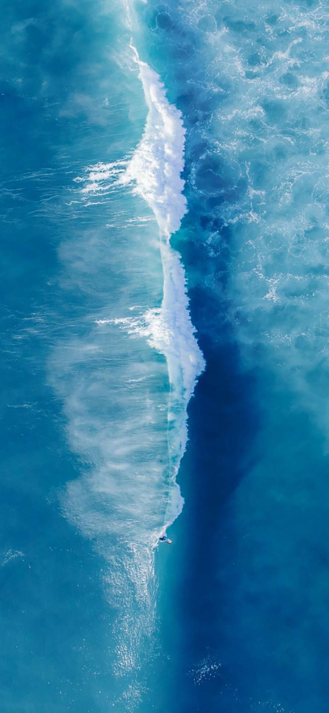 海中的巨浪 高清图片 手机壁纸
