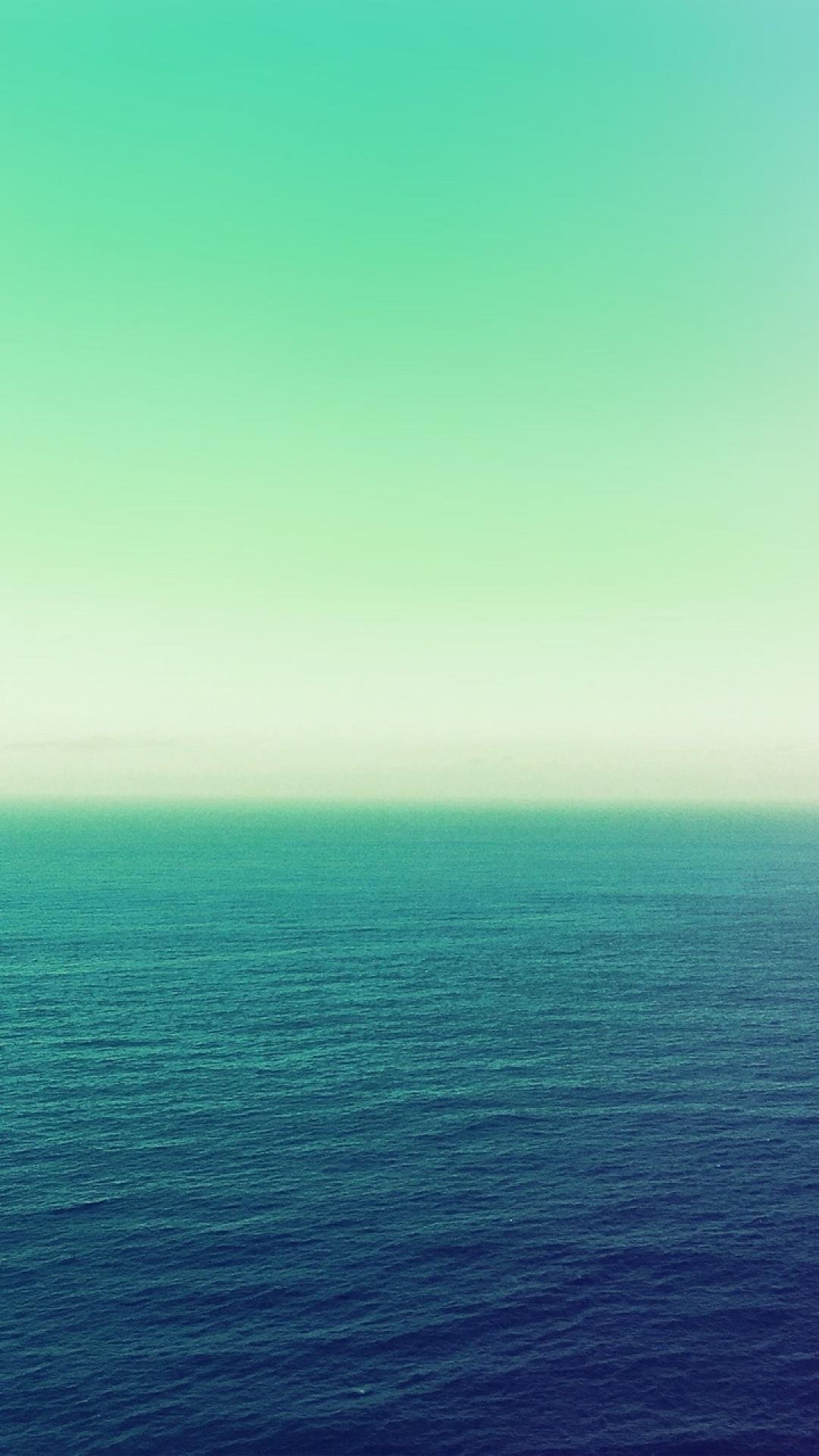 浩瀚的碧绿色大海