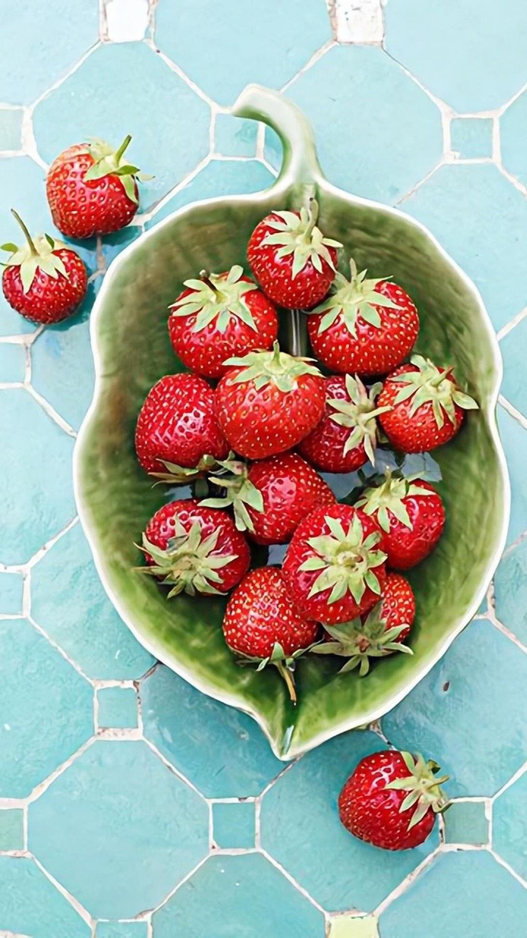 营养丰富的草莓,高清图片,手机壁纸